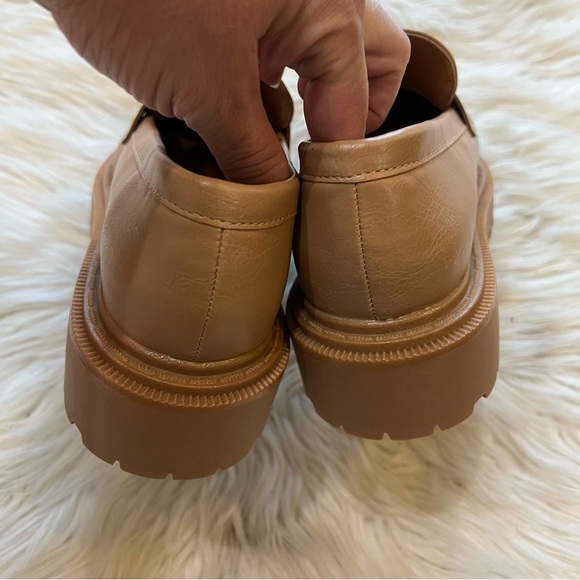 American Eagle Light Brown Faux Leather Chucky Lug Sole Penny Loafers Size 9 - Picture 7 of 8